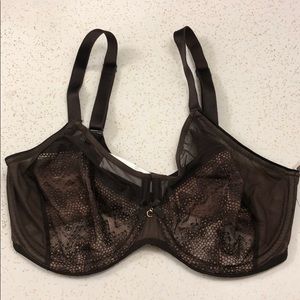 Brand new Chantelle Revelation Lace Bra